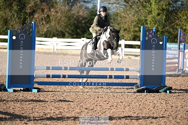 241026A-101552-00092 - SAT Cls 3 Pony Intro 70cm