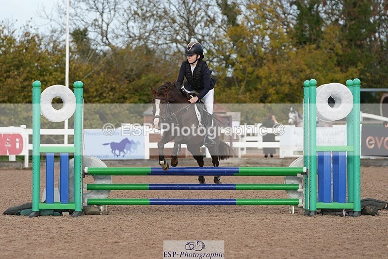 251025-103031-00071 - Chard 25th & 26th Oct BS Juniors/COH/Club/schools unaffiliated showjumping