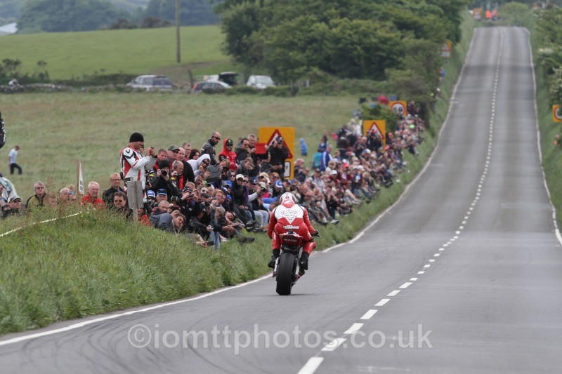 Conor Cummins Honda / Honda Racing - Pokerstars Senior TT