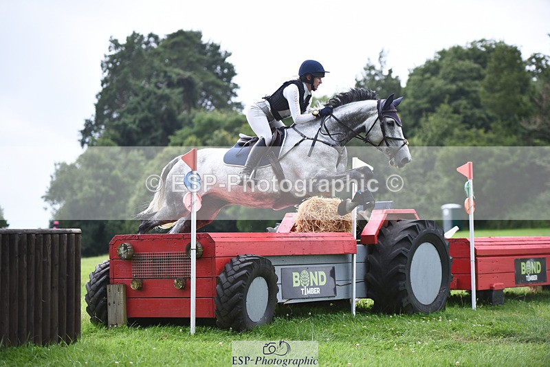 240804-135611-14729 - 516-Angelique_Thomas-CARRERA_HFS_Z