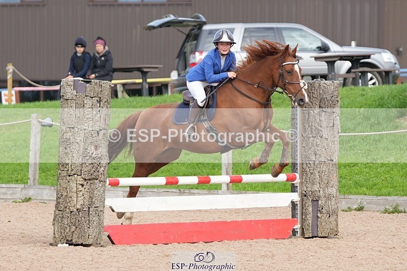 250921-101742-02154 - Cls 4 Pony British Novice and 80cm
