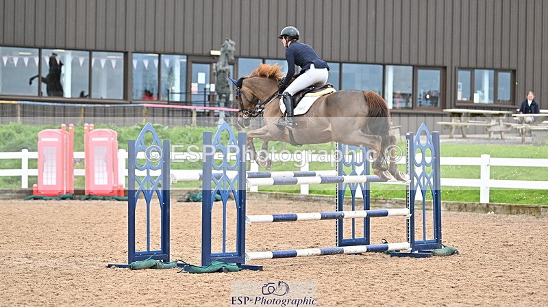 240501A-134719-00854 - Cls 8 Snr Foxhunter and 1.20m Open