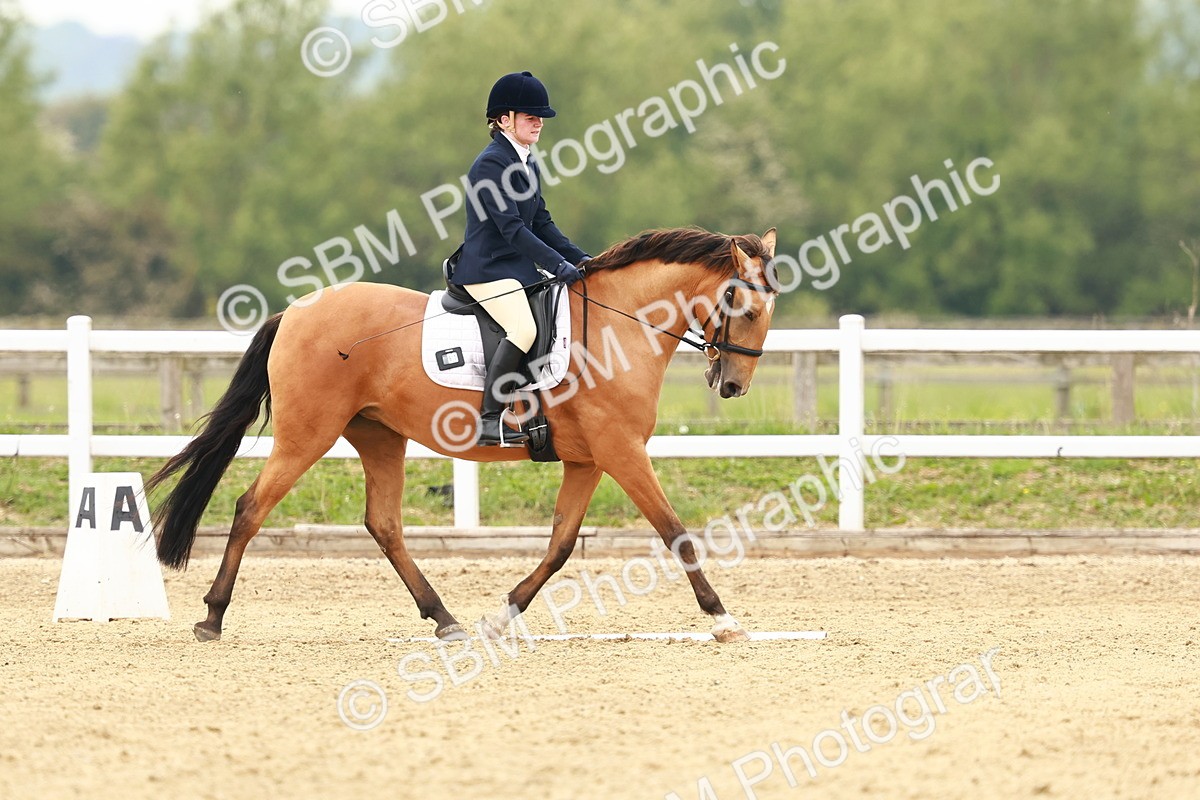 SBM_001044 - Class 6 - Novice 4