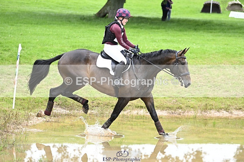 240803-110911-01878 - 056-Ellie_Batten-KING_KASHU