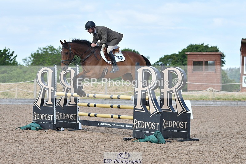 240609A-111156-04444 - Cls 17 Snr 1.05m Open