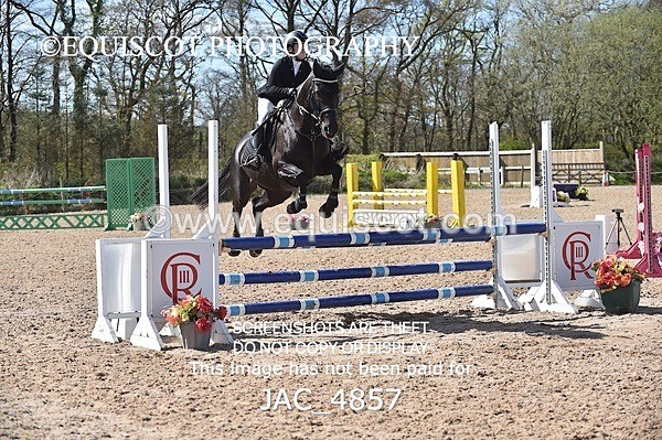 JAC_4857 - CLASS 13 SAT Senior BritiNovice/ 90cm Open