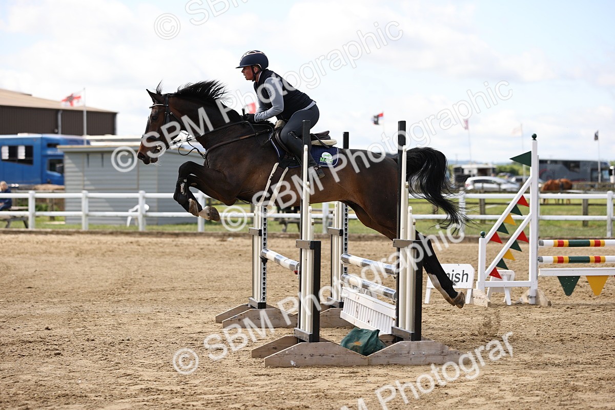 SBM_001942 - Class 8 - Clear Round