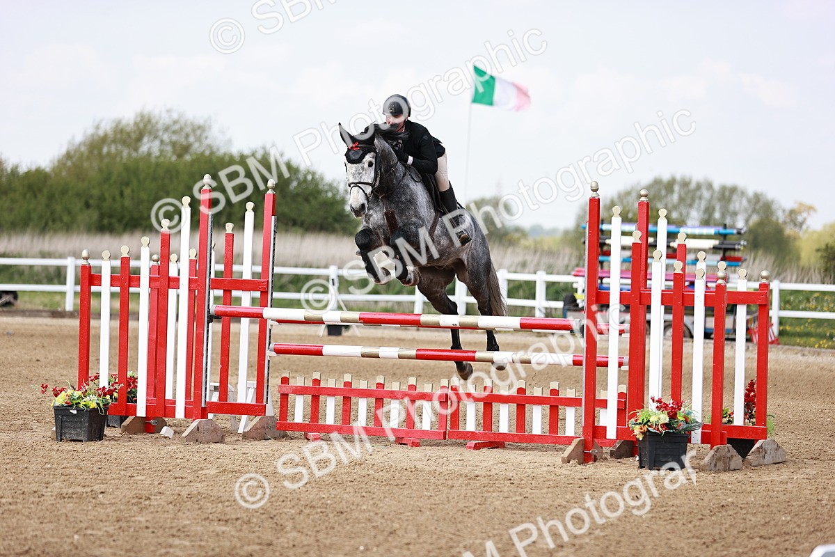  - Class 24 - Senior Newcomers - 1.10m