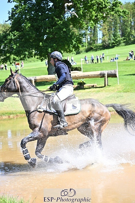 240525-105644-12142 - 323-EMERALD_ENDEAVOUR-Harry_Dzenis