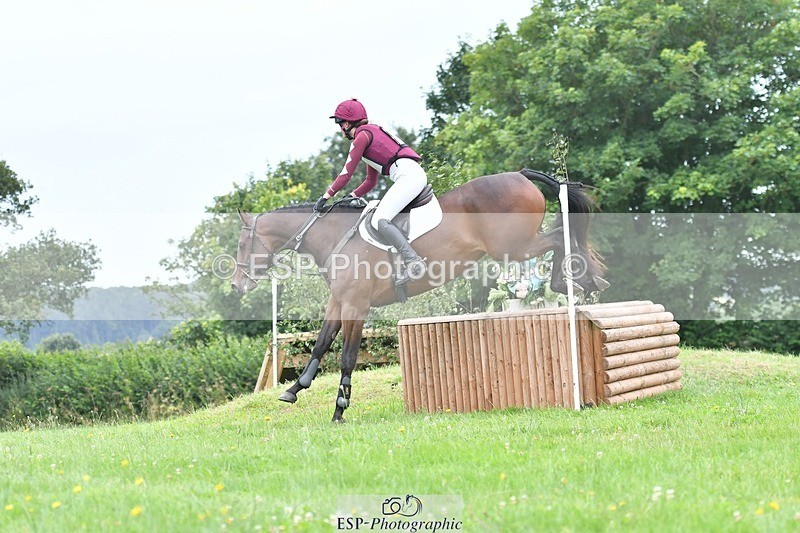 240803-123756-04249 - 077-Georgie_Selley-VICARSTOWN_VICTOR