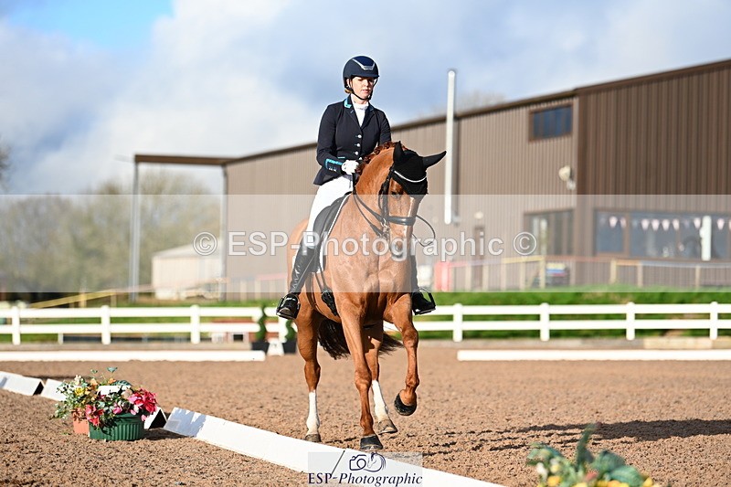 240218A-155303-09247 - 219-Jessica.Davies-Kadanz.II