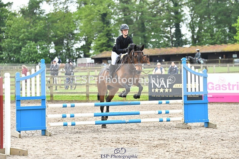 230512-093451-00340 - Cls 10 Snr 85cm Schooling