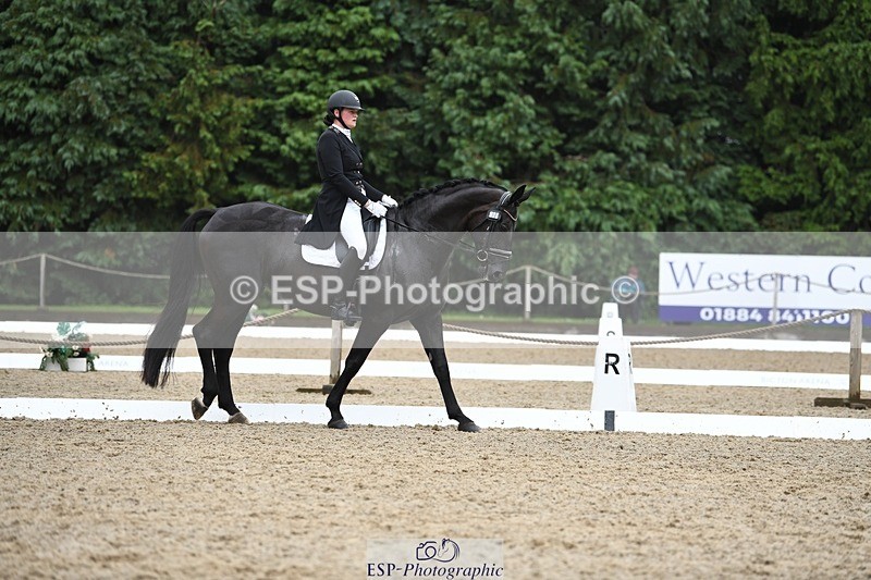 240720-152418-05959 - 260-Louise_Berry-Woodcroft_Daisy_Duke