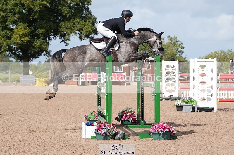 250913-114605-06731 - Cls 15 Snr Foxhunter