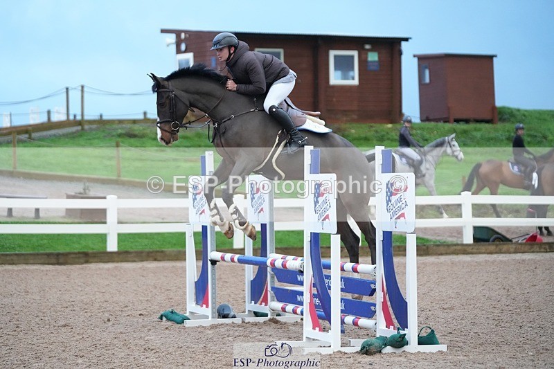 251107-090533-00027 - Cls 1 Clear Round