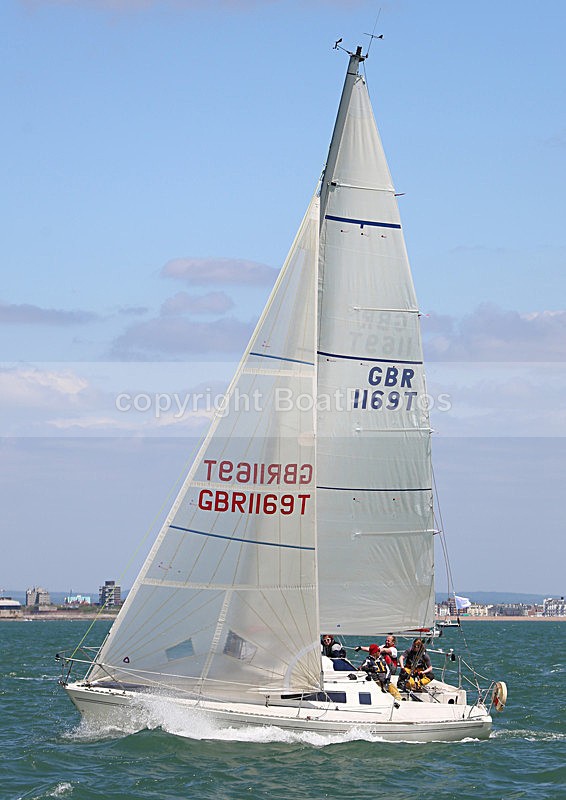 130601 GBR1169T WT7A0497 - ROUND THE ISLAND RACE - 1st June 2013