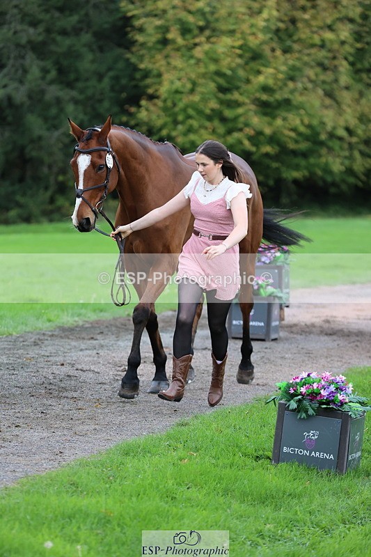 251026A-110210-23463 - G-563-Kirstin.Elisa.Evans