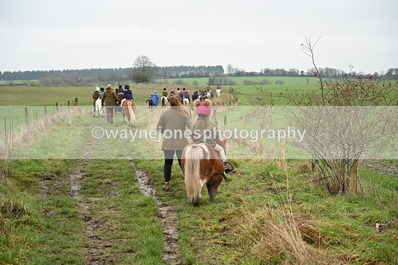 WJ7_9556 - Walk out..