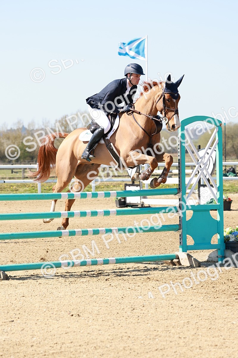 SBM_004408 - Class 17 - Senior Newcomers - 1.10m