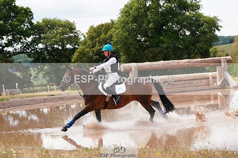 250802A-122218-03978 - A-025-Ollie.Rowlands-LOUGHAN.SILVER.SHADOW