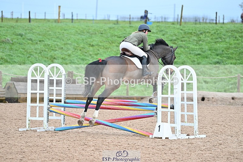 231203A-105857-00693 - Cls 16+17 Club and Schools 80cm