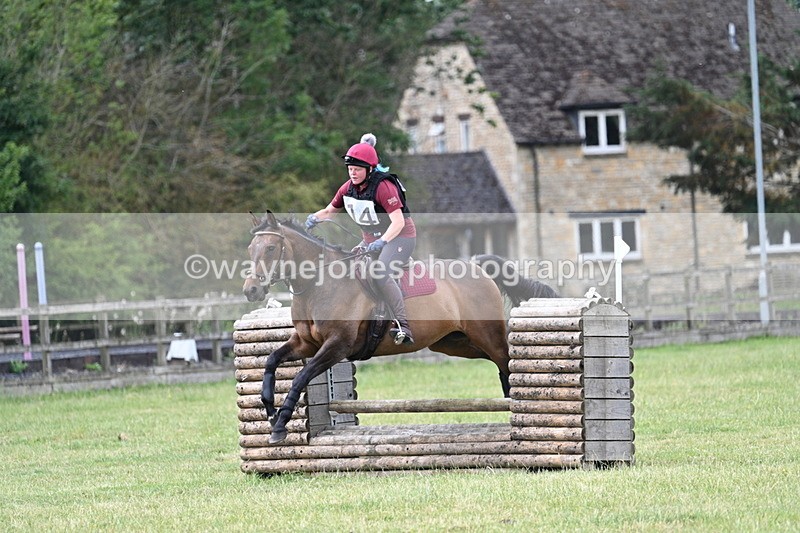 WJ7_5017 - 60cm XC Time 09:58 to 10:16