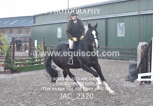 JAC_2320 - CLASS 3 Intermediate Working Hunter