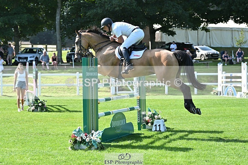 230909-113818-05251 - Cls 11 Snr Foxhunter & 1.20m Open