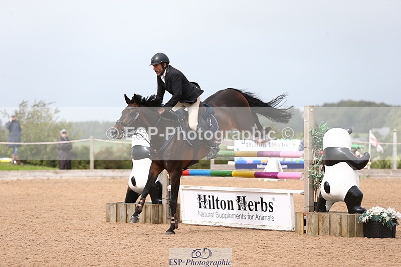 230812A-121204-08819 - Cls 32 Foxhunter