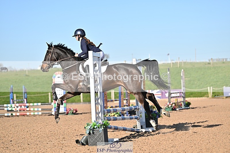 250401-171759-00348 - 70cm classes