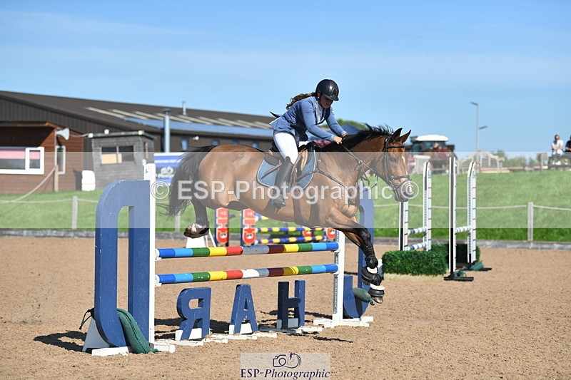 230903A-103711-03774 - Cls 12 95cm Amateur Quali