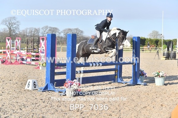 BPP_7036 - CLASS 17 SUN Stepping Stones 128/ 138cms Handicap