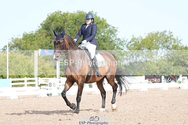 250815-100952-00334 - 008-Deborah.NewmanLegolas