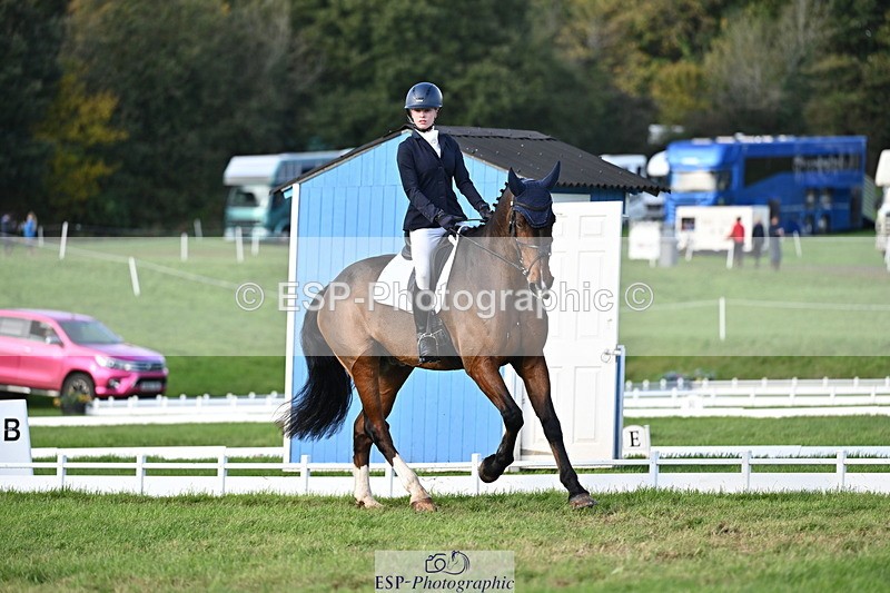 251024A-153217-14076 - E-398-Fenella.Redvers