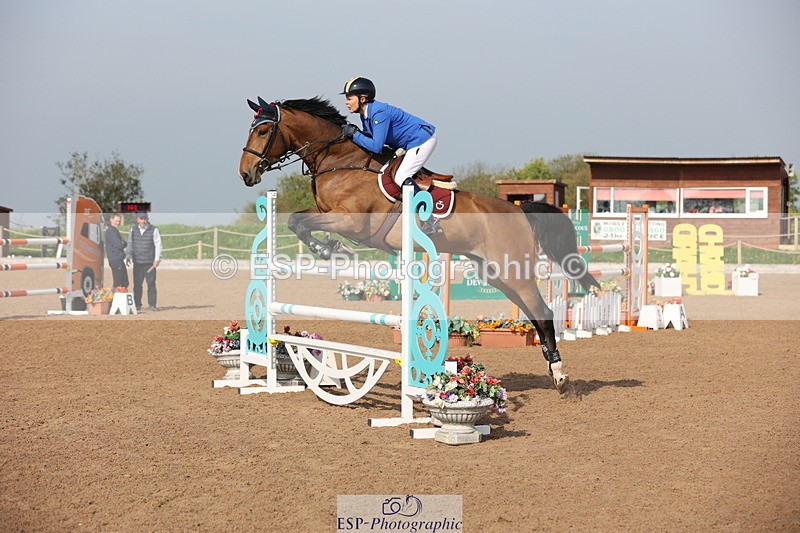 240511A-090438-10911 - Cls 32 Foxhunter