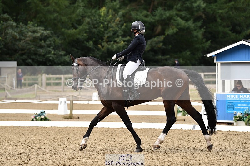 140110A-003212-10648 - 124-Latisha.Nazaruk-Southern.Cross.Brunei