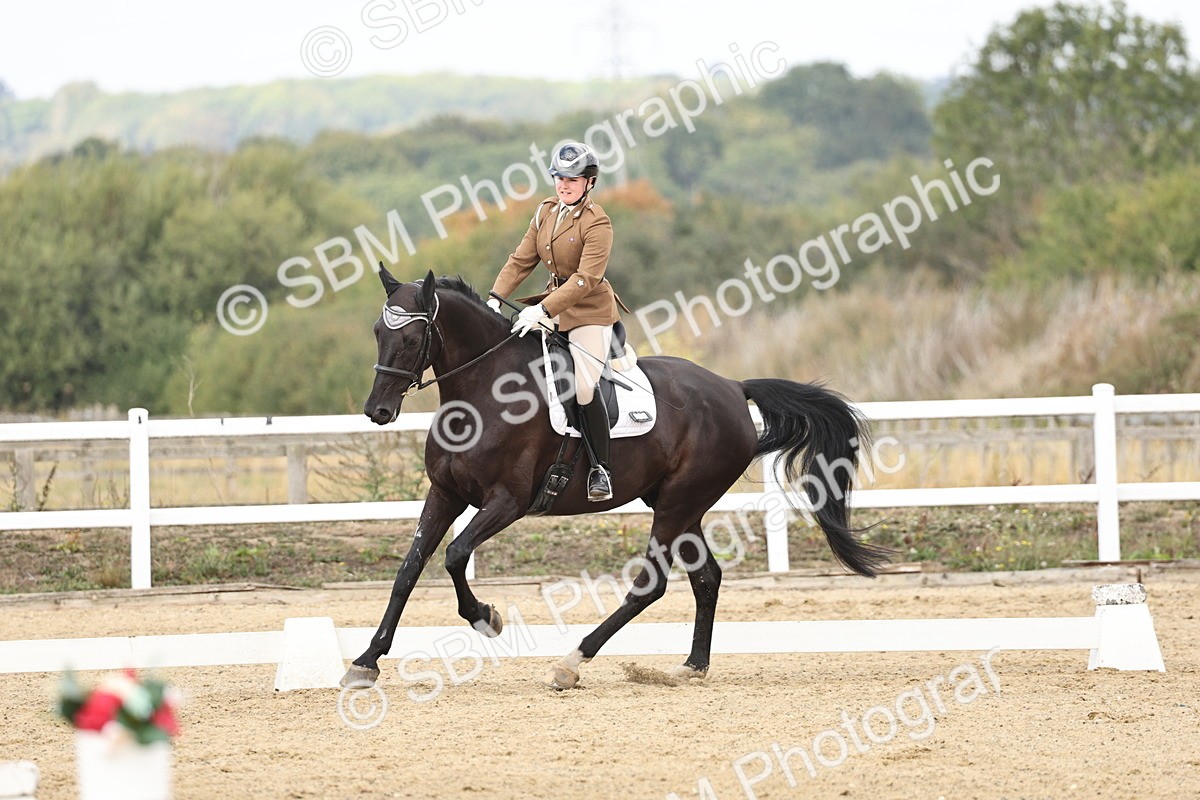 SBM_018273 - Class 16 - Novice 5 - 11.12-12.01