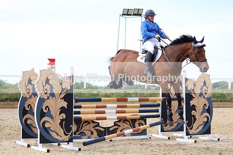 3E7A7342 - Class 7: Senior Newcomers/1.10m open