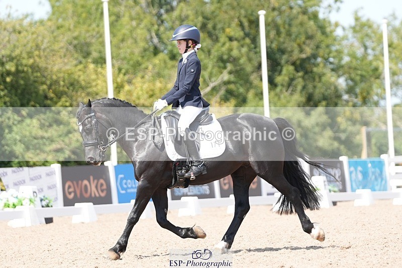 250817-135029-10511 - 171-Jessica.LaceyMoelwyn.Lowri.Ddu