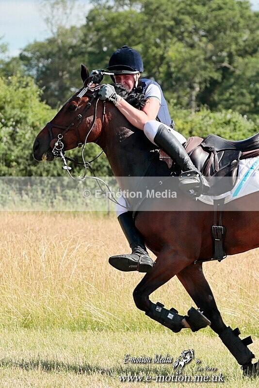 BE 240623 1975a - Equestrian