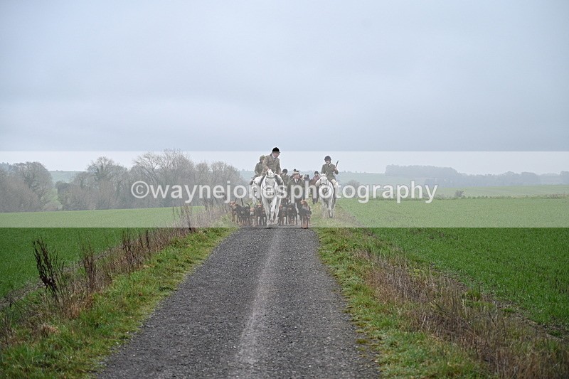 WJ7_9734 - Walk out..