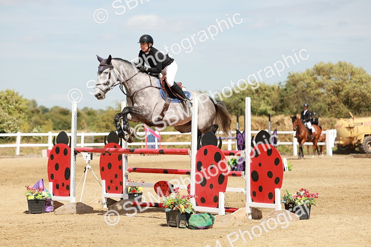 SBM_007903 - Class 4 - Senior Foxhunter - 1.20m Open
