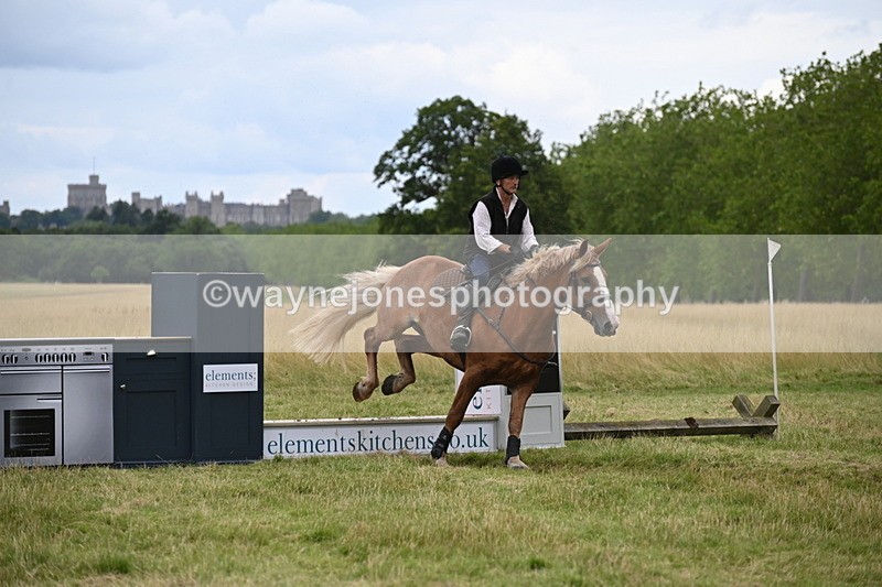 WJ6_4973 - Time at Jump 13:04 to 13:34