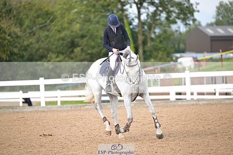 241004A-150927-02680 - Fri 12 1.15m Members Cup