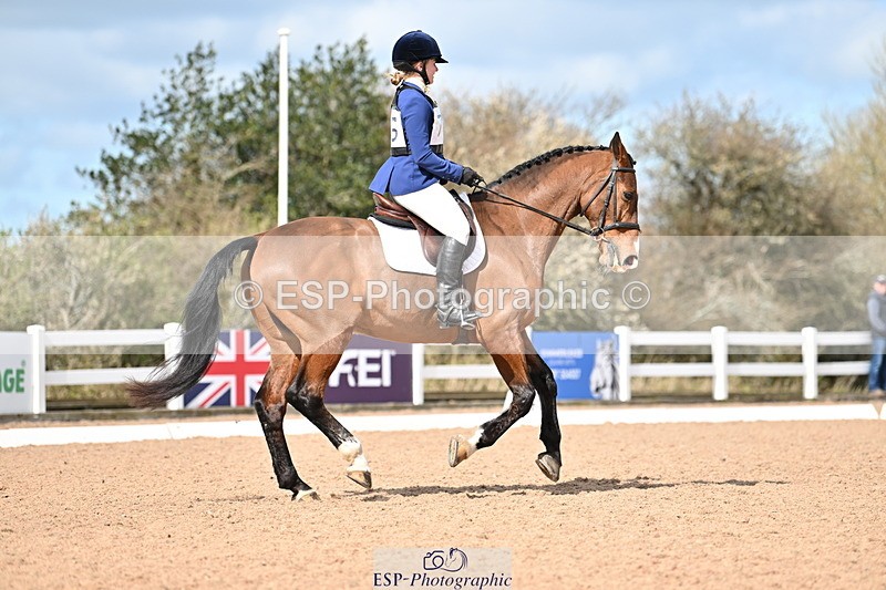 240324A-122019-02235 - Novice 28, 12.15 to 13.00