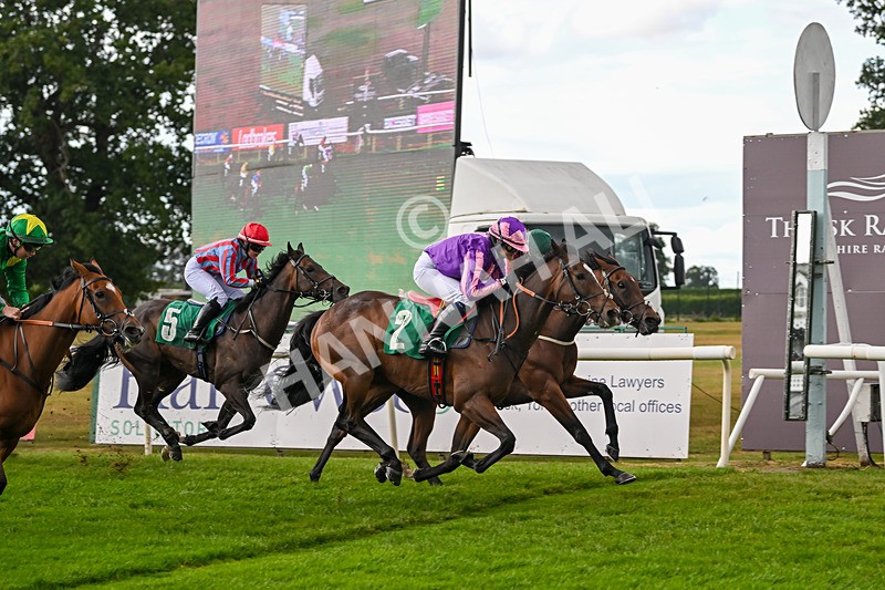 290825-Race 1-Sandret-8101 - Race 1