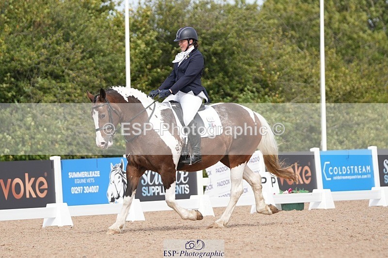 250906-113917-02041 - 080-Rebecca.MorrisSally.XIII