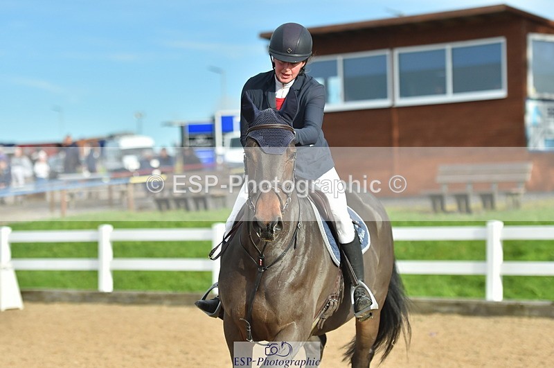 231111A-125636-01997 - Cls 12 Newcomers & 1.10m Open