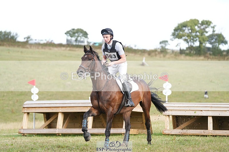 250831-094946-05358 - L-563-Thomas.Hawke