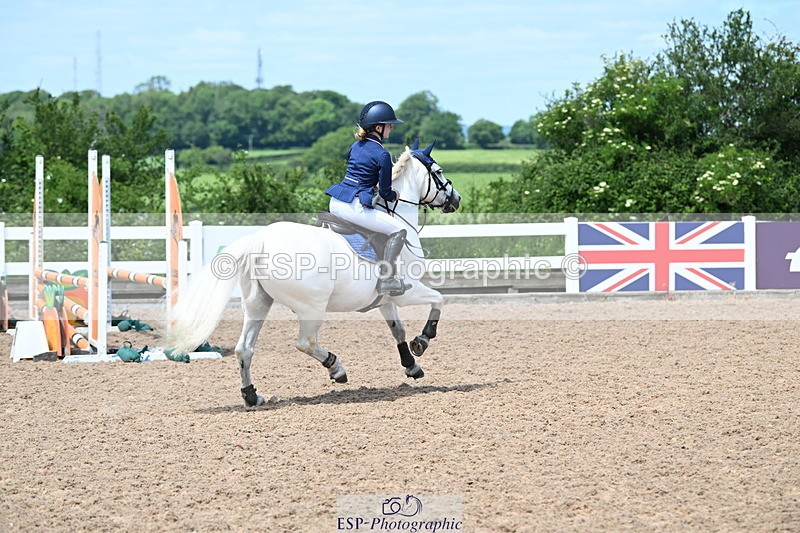 240609A-120513-04404 - Cls 23 Pony Intro 70cm